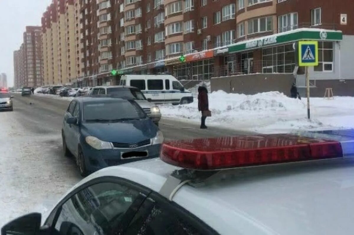 Новости оренбург 23 апреля. Оренбург возложение цветов. Новости оренбург 23 апреля. Володарского 23 оренбург. Защитник оренбург.