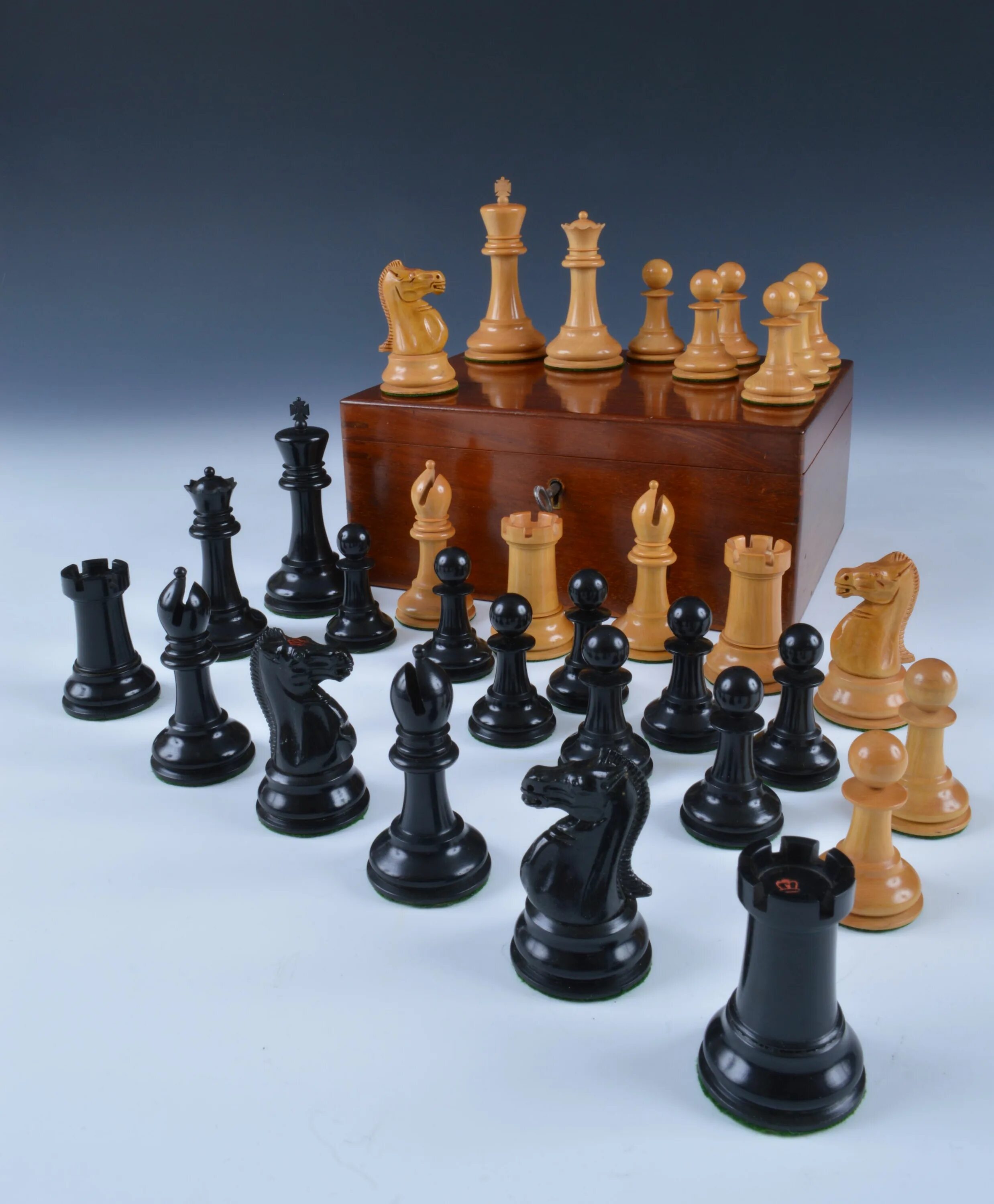 He this chessboard in an antiques shop