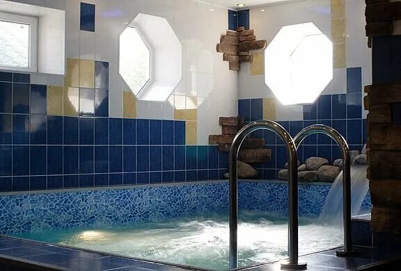 Гостиный двор баня фото ГРК "Гостиный дом" Сауны "Царские Палаты" и "Деревенька" Скидки и акции Орла н