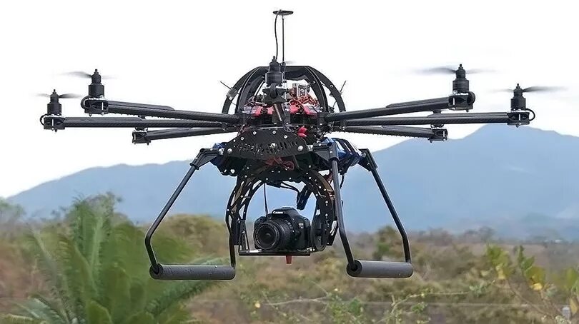 Тяжелый октокоптер versadrones. Гексакоптер dji s900. Мощный квадрокоптер. Тяжелый октокоптер versadrones. Тяжелые октокоптеры.