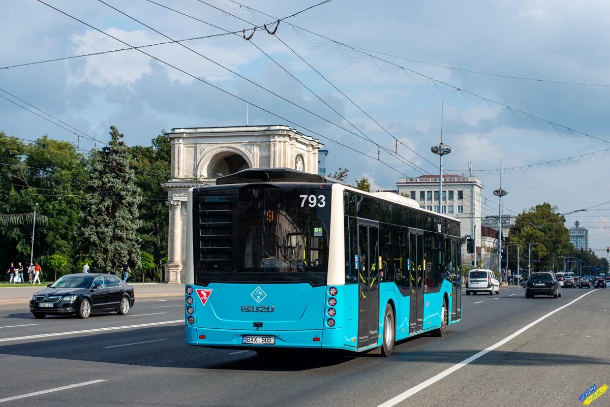 793 автобус маршрут. Молдова троллейбус. Троллейбус Молдова 2133. Троллейбусы Молдовы Кишинев. Троллейбус автобус.