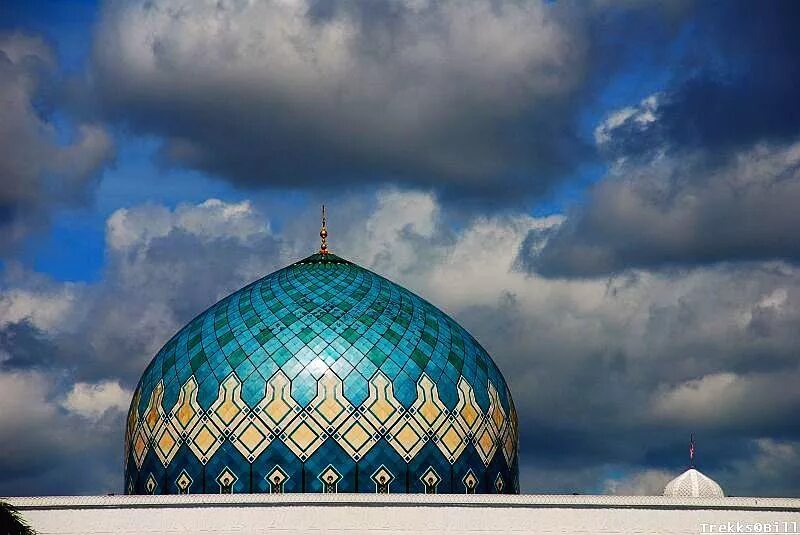 Мечеть с минаретом на крыше. Крыша мечети. Джамал купол мечети. Крыша мечети. Купол шиитская мечеть афганистана.