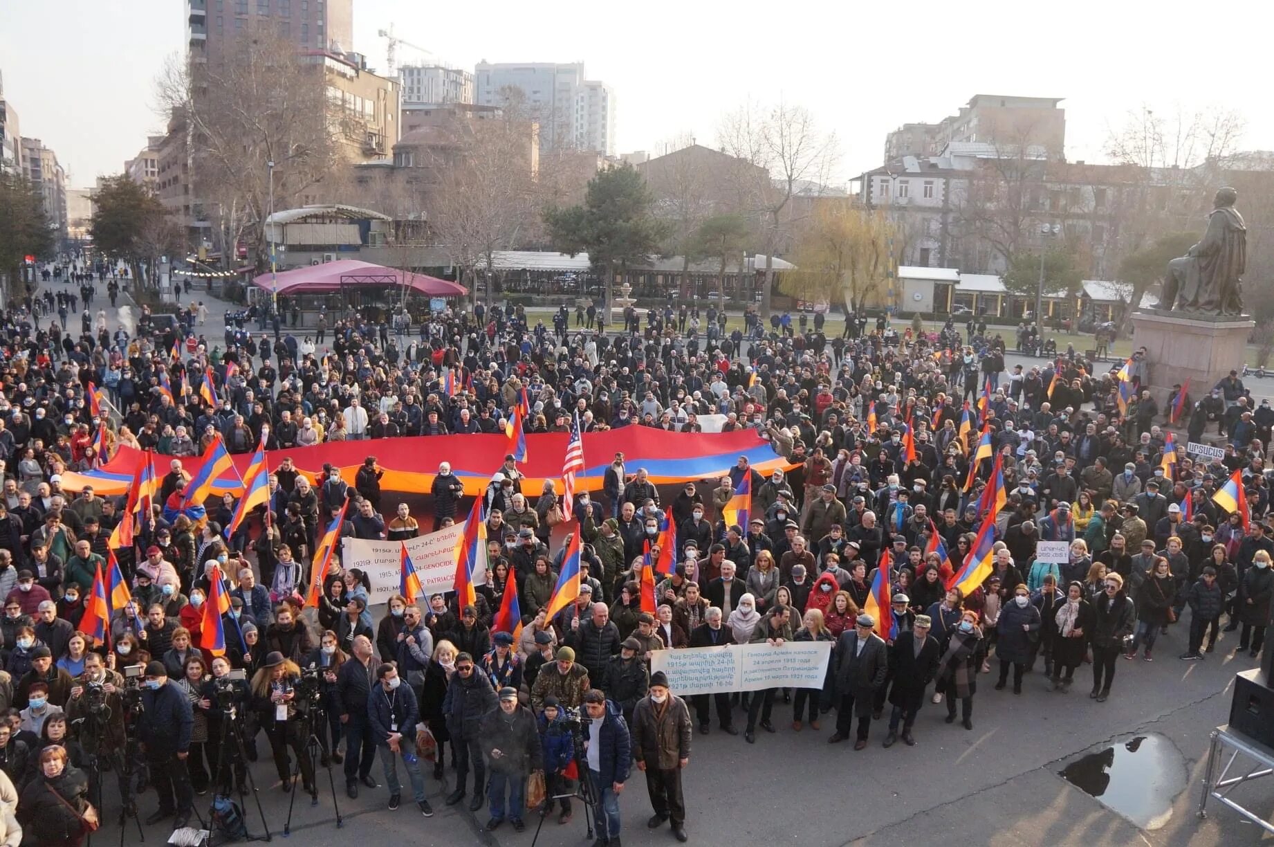 В ереване пройдет. Митинг национально-демократического полюса в Ереване. Митинг Сасна Црер в Ереване. Националисты Армении. НДП Армения.