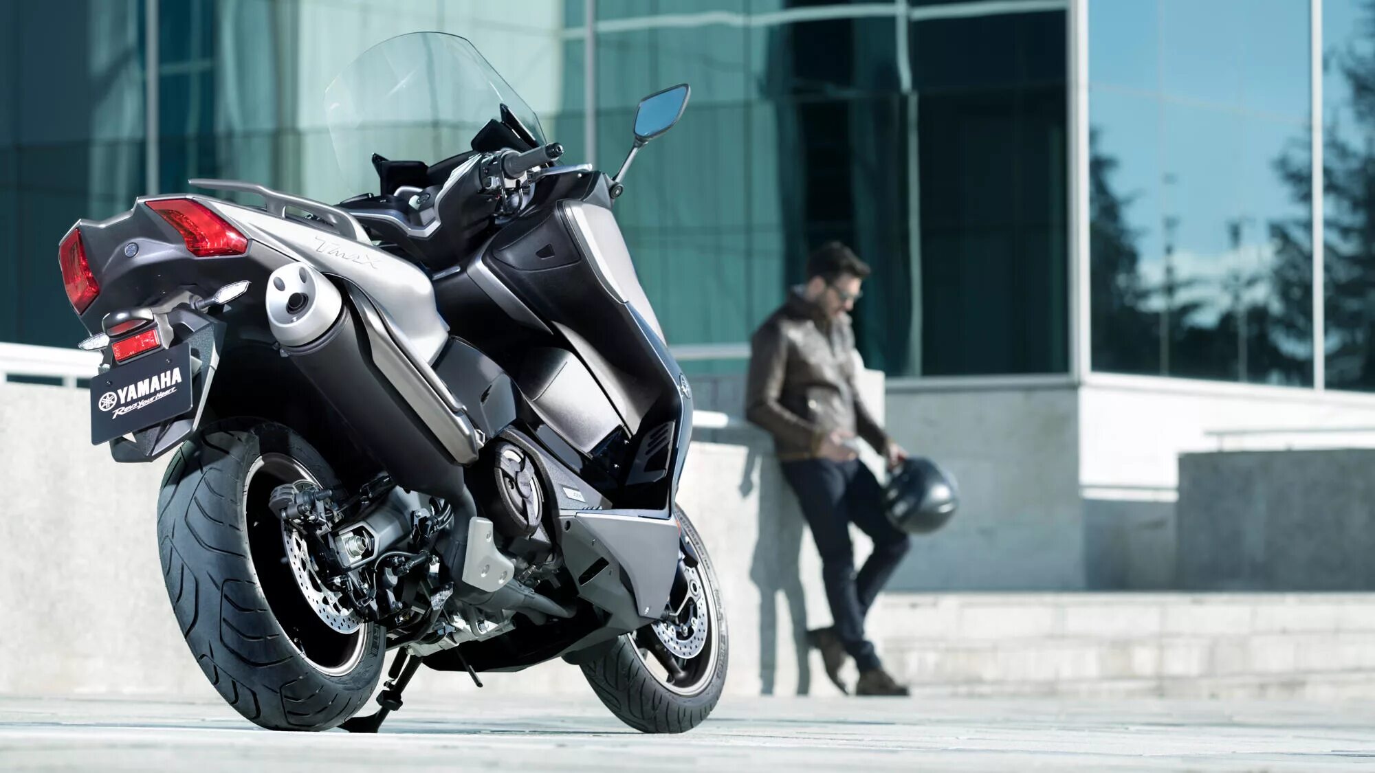 T max 9 t min 3. Yamaha tmax 530dx. yamaha t max 2025. yamaha tmax 2025. макси скутер tmax 2025.
