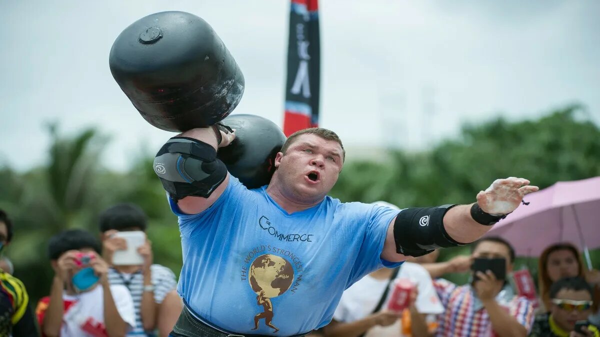 World strongest man. Самый сильный человек. Самый сильный человек на планете. Самый сильный человек в мире. Самый силныйэ человек в мире.