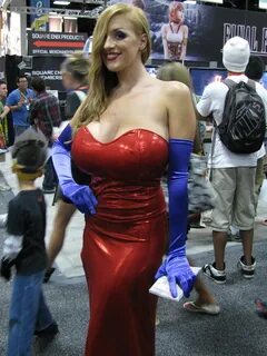 Roger Rabbit's Jessica cosplay.