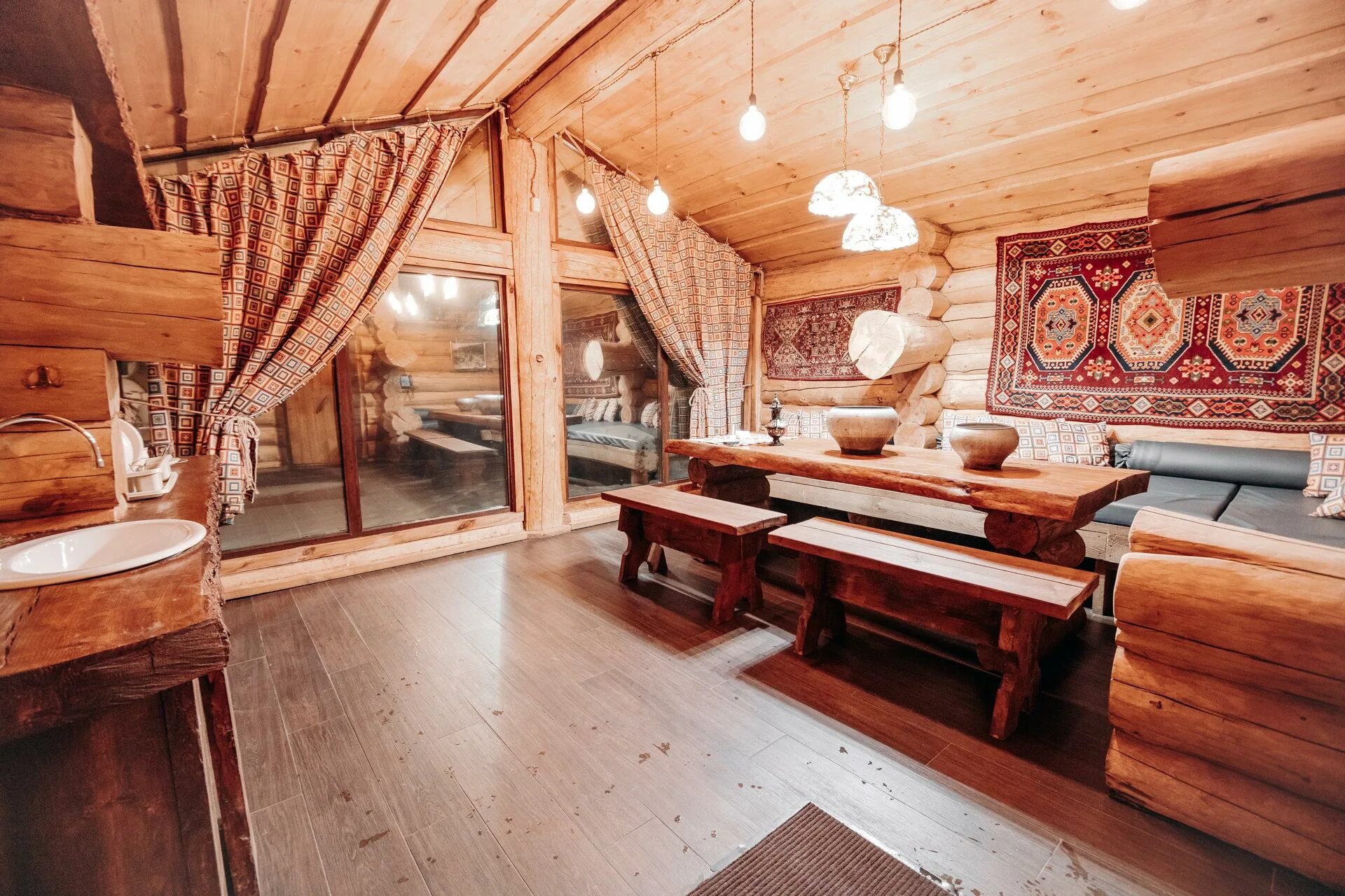 Бани 3на4 внутренний интерьер. Бобры банный комплекс. Баня в русском стиле ястынская 44 в. Бани в русском стиле красноярск ястынская. Бани в русском стиле красноярск ястынская 44в.
