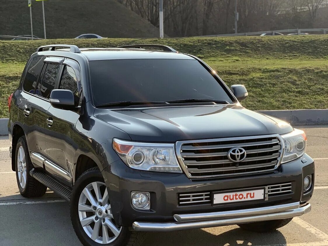 Купить крузер 2012. Toyota Land Cruiser 2012. Land Cruiser 200 2012. Cruiser 200 2012. Тойота ленд Крузер 200 2012г.