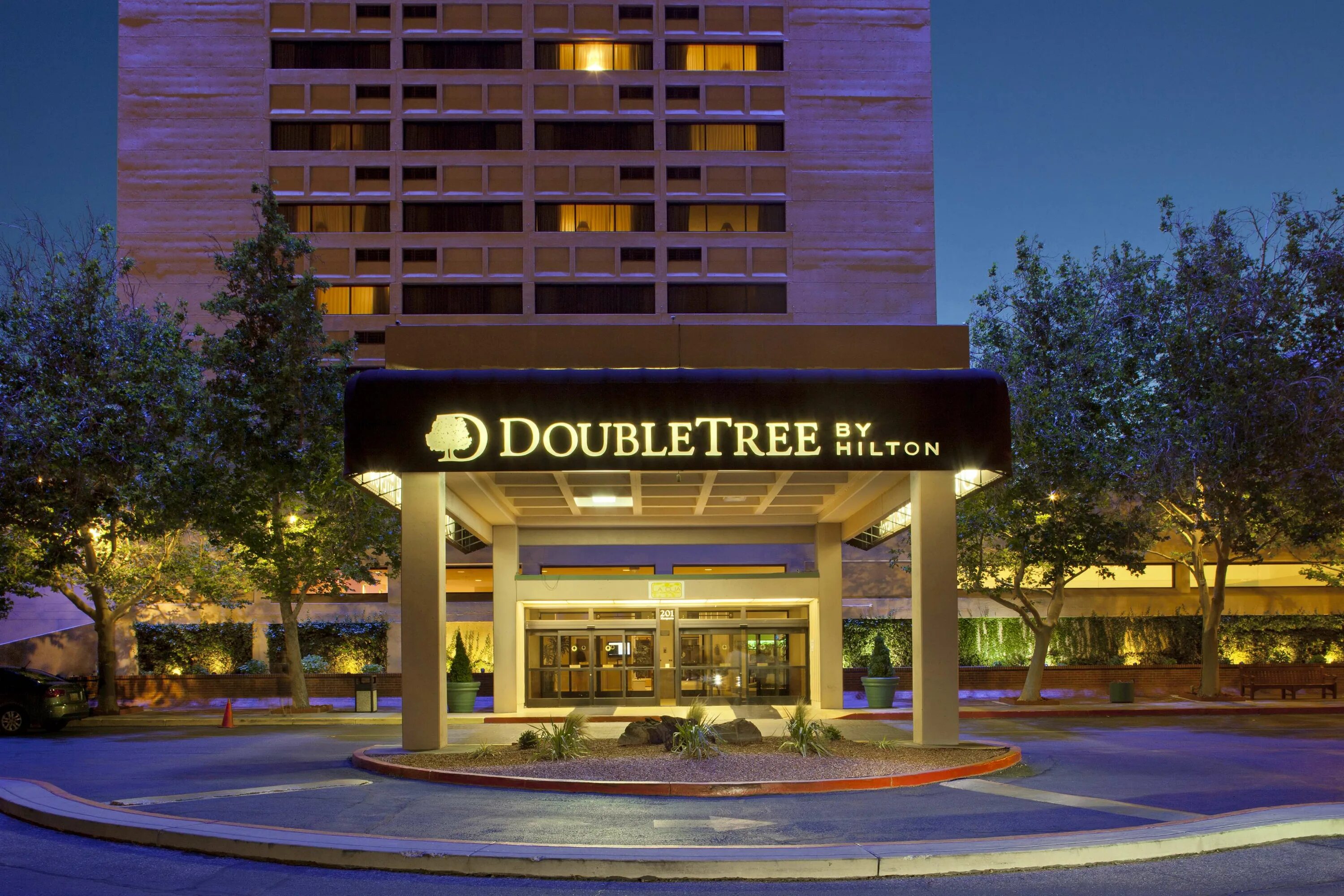 Doubletree hotels. Ленинградское шоссе отель doubletree.