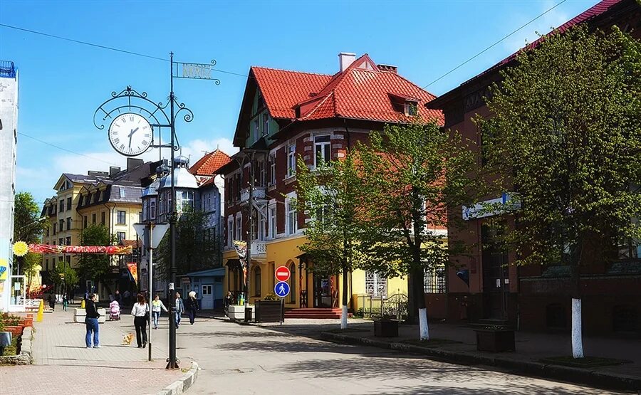 Население города зеленоградска. Зеленоградск исторический центр. Зеленоградск Арбат. Курортный бульвар Зеленоградск. Зеленоградск пешеходная улица променад.