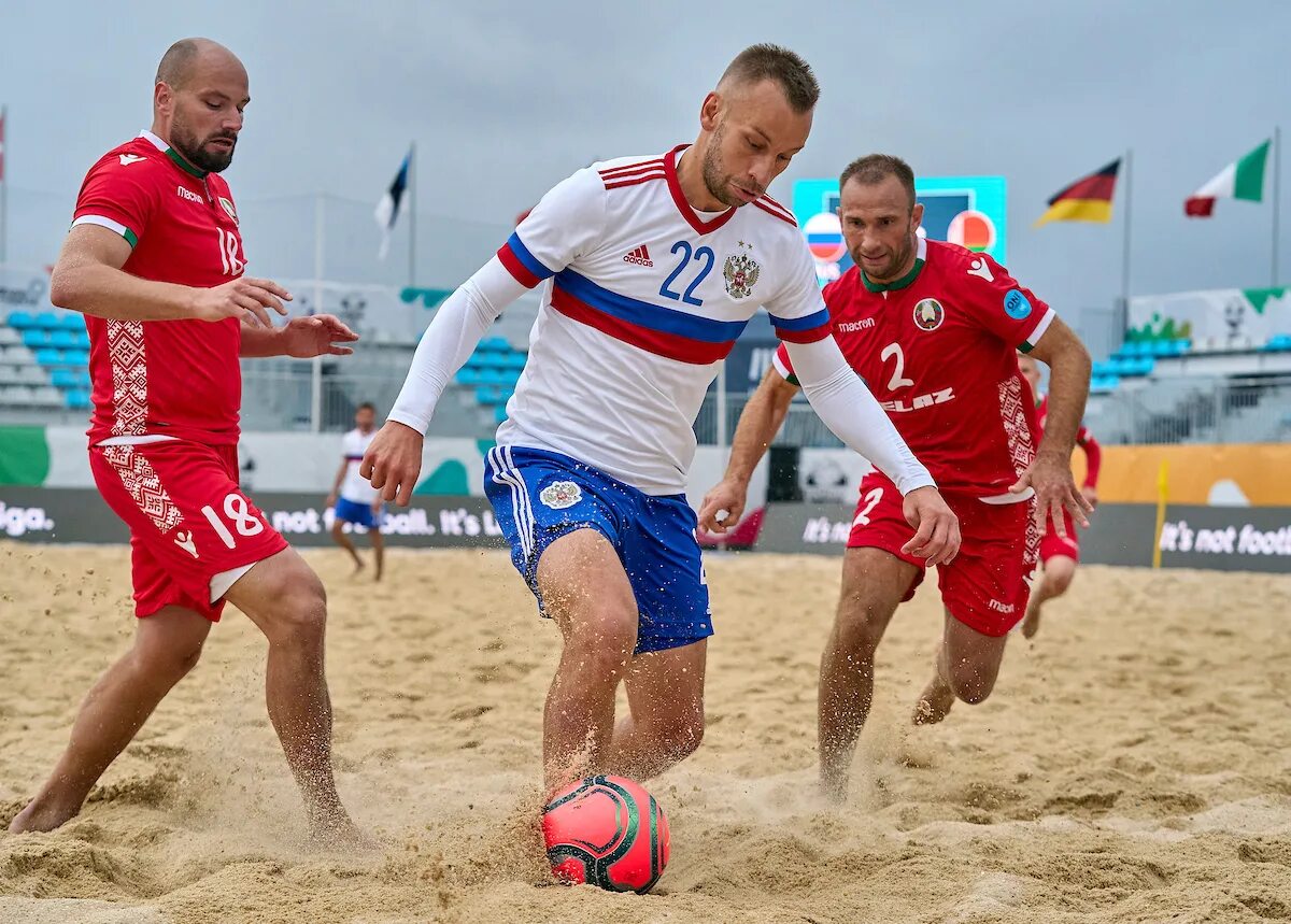 Beach soccer world. Пляжный футбол. Пляжный футбол экипировка. Бич СОККЕР.