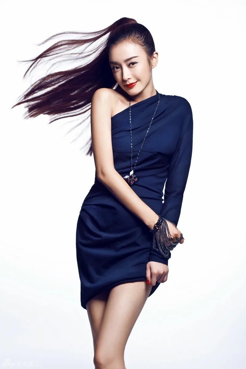 Красотка цинь цинь танцует. Тиффани сюй. Чжан я цинь актриса. Сюй цин golaya. Красотка цинь цинь танцует.