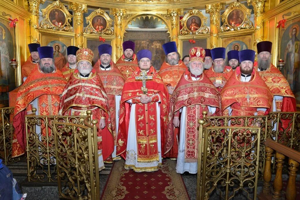 Престольный праздник никольского храма лосино петровский. Службы в церкви сегодня расписание. Храм в лосино петровском расписание богослужений. Расписание богослужений в никольском храме спб. Никольский храм в лосино-петровском расписание.