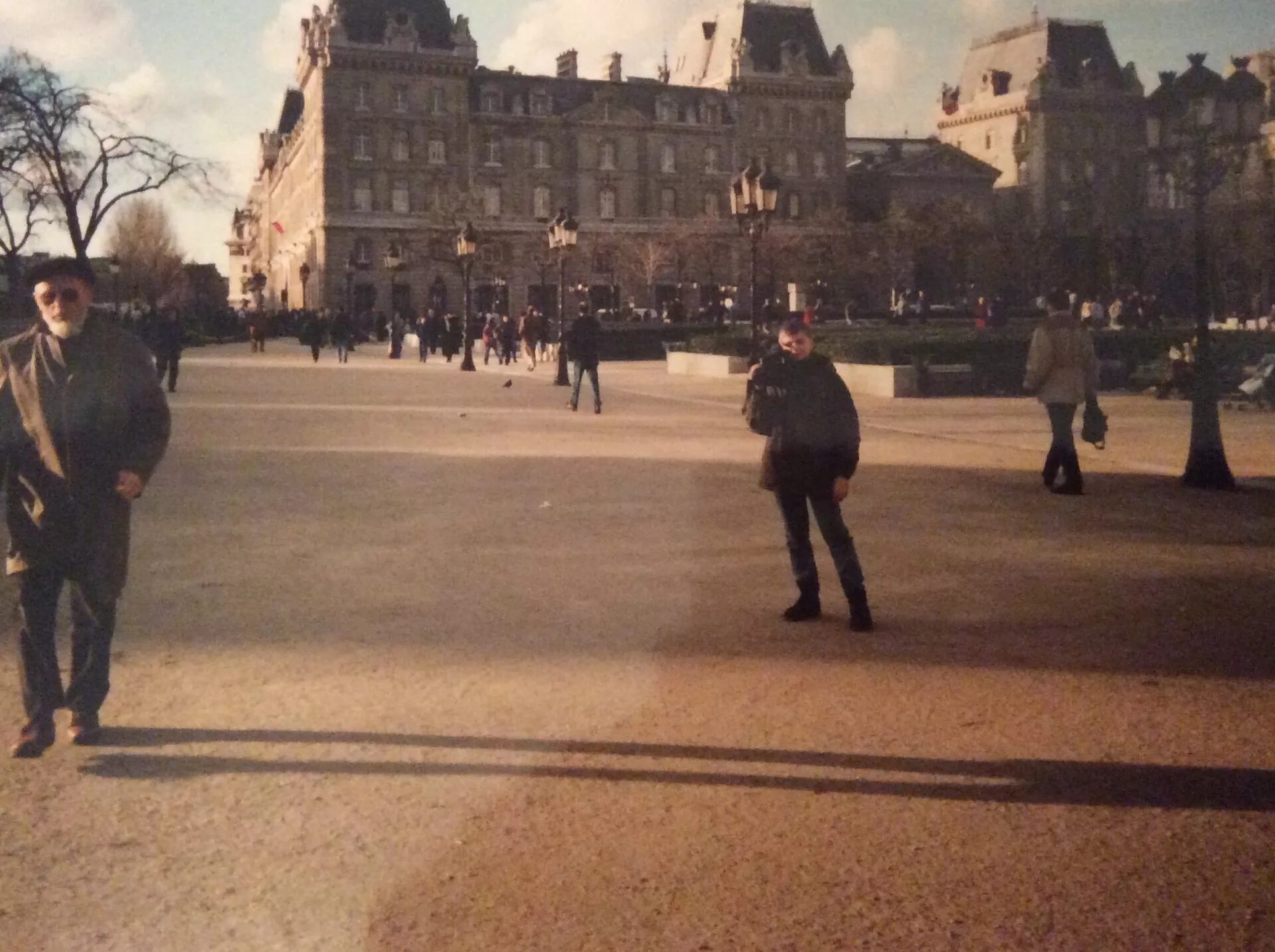 Танкмен. Париж 1993 год. Твоё имя мицуха и таки. Таки 22. Таки 22.