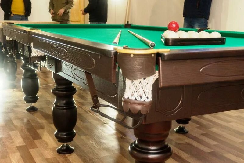 Бильярдные столы большие. Бильярдный стол Arlington Billiards Size 44. Бильярдный стол 12 футов. Русский бильярд Луза. Свердловская набережная 60 бильярдный магазин.