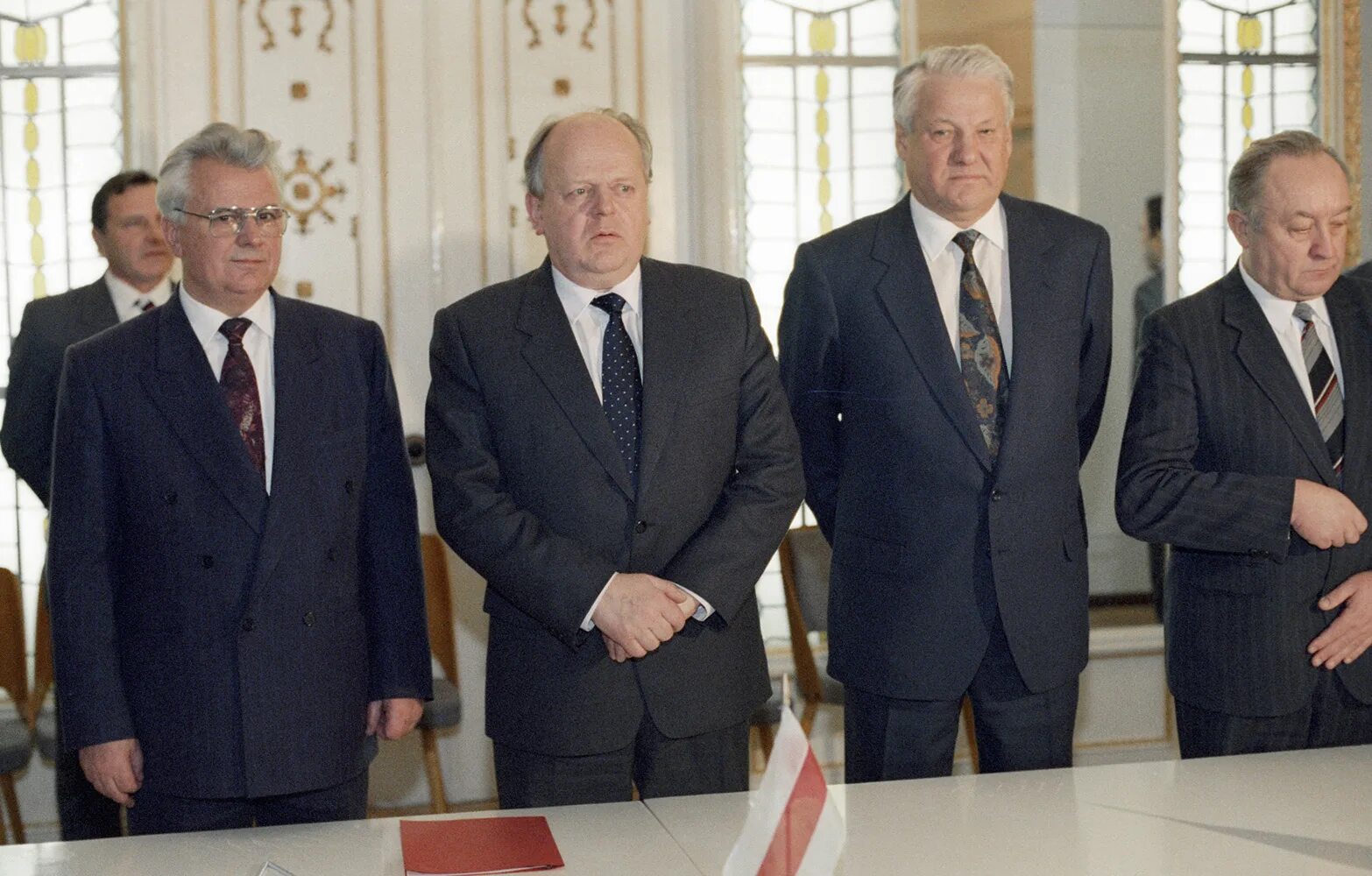 Беловежские соглашения 1991 г. Беловежская пуща вискули 1991. Развал ссср в 1991 в беловежской пуще. Развал ссср в 1991 в беловежской пуще. Беловежские соглашения 1991 г.