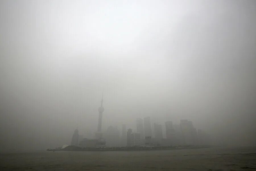 Смог том 1. Смог в городе. Шанхай смог. Фотохимический смог. Смог в Китае.