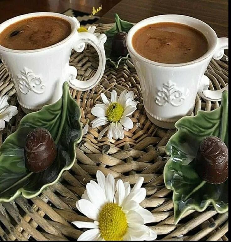 Épinglé sur gif Good morning Gouter, Bon café, Café petit dejeuner