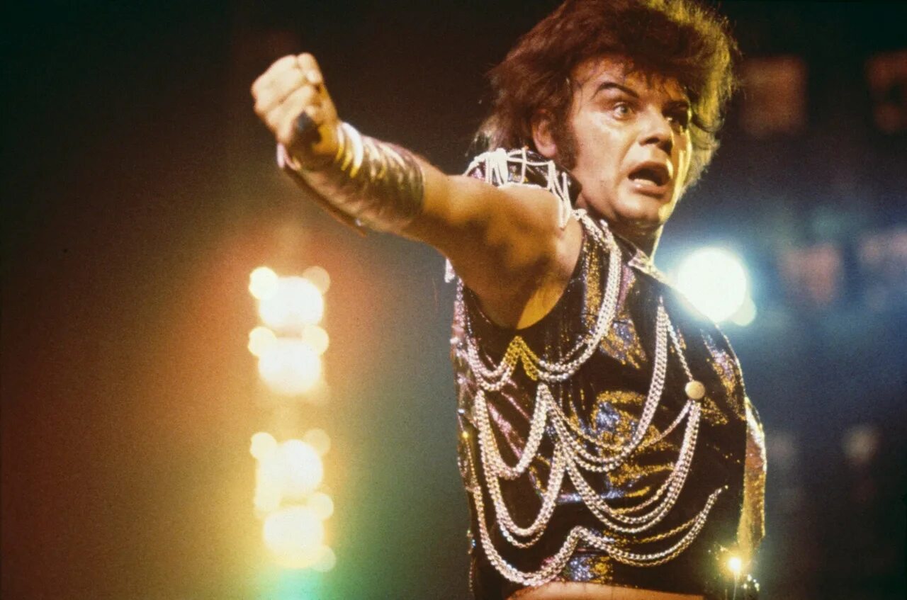 Гари глиттер. Гари глиттер фото. Gary glitter glitter 1972. Гари глиттер. Гарри глиттер.