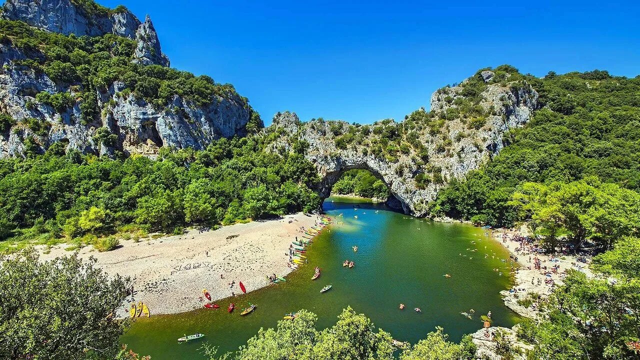 Arc 2024. Ardeche Франция. Vallon Pont d'Arc. Валлон-Пон-д’АРК. Ардеш природа.