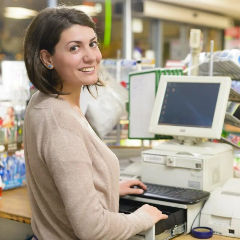 Администратор химки. Молодая кассирша. Админ ищет работу. Администратор магазина. Девушка администратор.