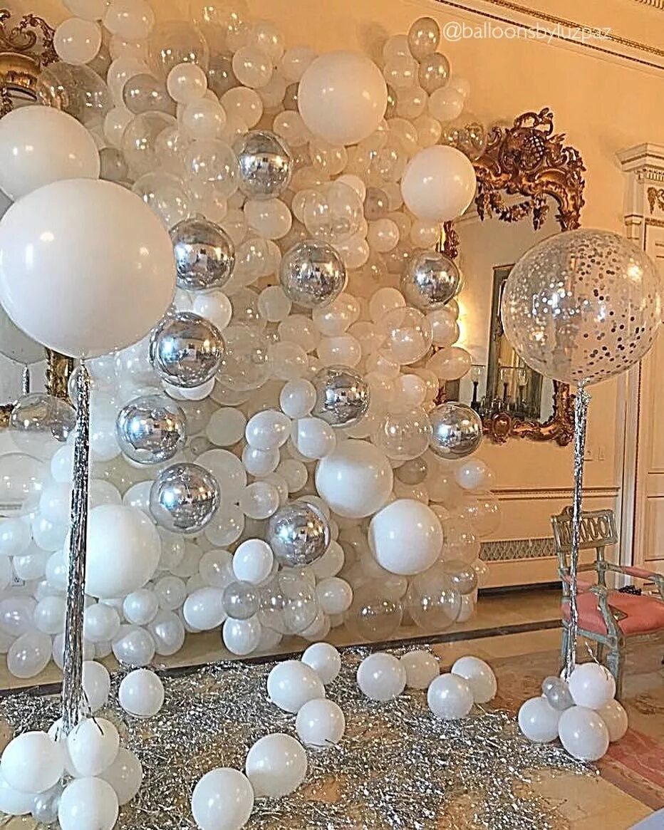 Украшение шариками на свадьбу. Украшение прозрачными шарами. Украшение шариками на свадьбу. Украшение потолка шарами. Украшения белыми шарами.
