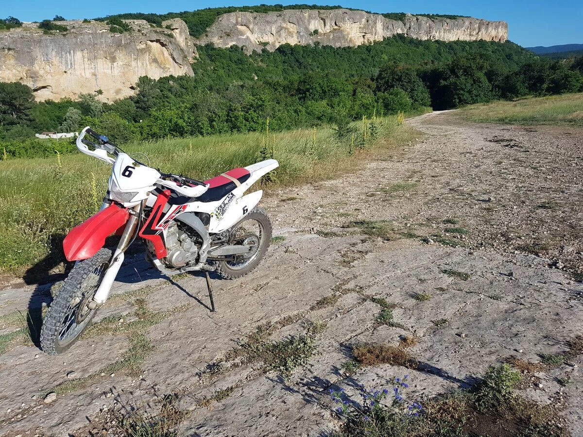 Мотолэнд Крымск. Мото Белогорск. Мотоленд Epoch Leike 50. Motoland XR 250 тюнинг. Motoland xr 250 купить