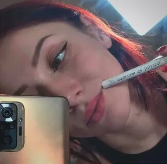 Подводка маркер НО с кистью из ворса, а не фетра!И за такие смешные деньги ...