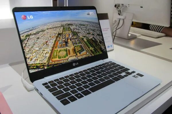 14 vs 15. Macbook pro 13. 6 дюймов. Диагональ 13 и 14. Диагональ 14 дюймов и 15ю6.