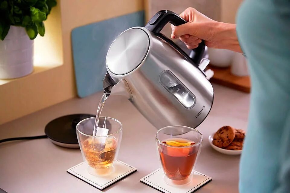 Как выбрать чайник для дома. Электрочайник philips hd9358/11. чайник philips hd9357/10. чайник philips 9358/11. чайник электрический philips hd9358/11.