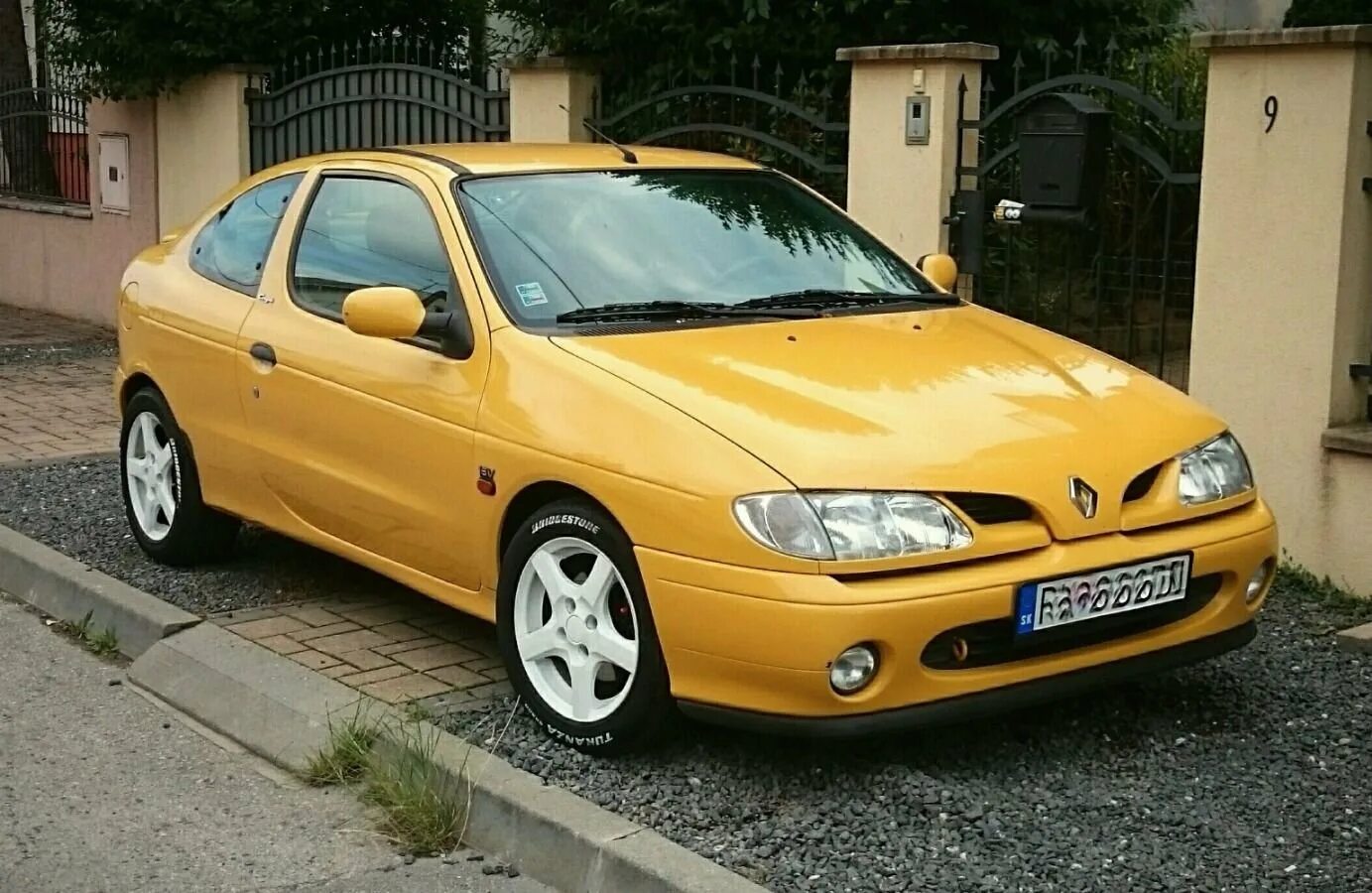 Renault Megane 1998. Рено Меган купе 1998. Renault Megane 1998 купе. Рено Меган 1 хэтчбек 1998.