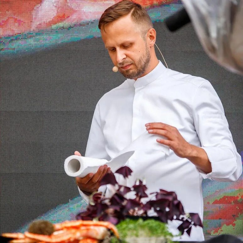 Глеб левицкий шеф-повар. Повар екб. Евгений чукалкин шеф. Владимир олькиницкий шеф повар. Александр пастухов екатеринбург шеф повар.