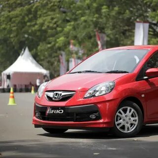 Video viral di mobil brio