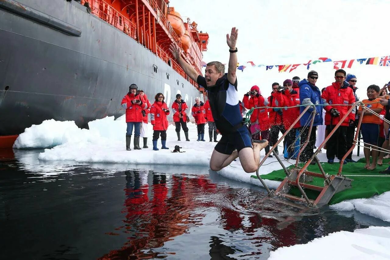 Ледокол 50 лет победы. Человек ледокол. Круиз на северный полюс на ледоколе. 50 лет победы атомный ледокол круиз. 50 лет победы атомный ледокол круиз.