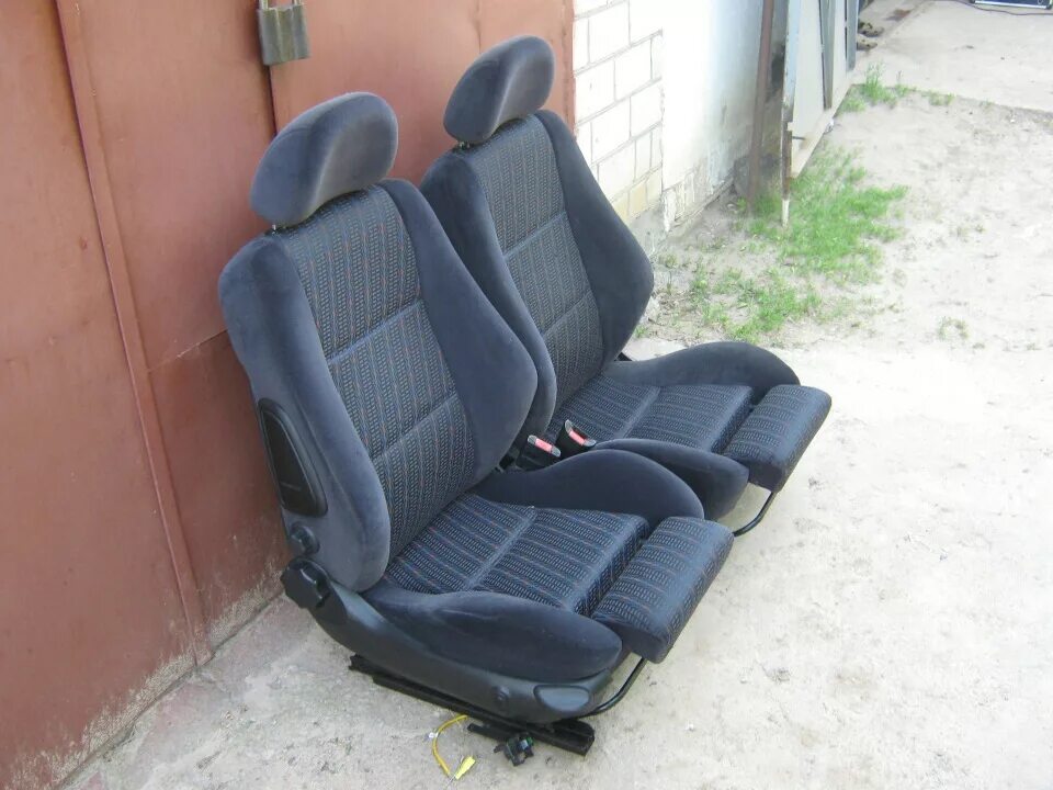 Сиденья опель вектра б. Opel Omega Recaro. Opel Omega салон Recaro. Сиденья Recaro Opel Omega. Сиденья Opel Omega b.