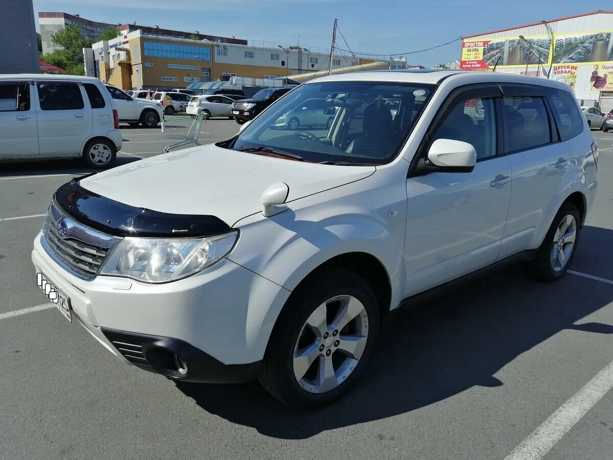 Купить subaru владивосток. Субару Форестер 2008 белый. Subaru Forester 2008 White. Subaru Forester III 2008. Субару Форестер 3 2008 белый жемчужный.