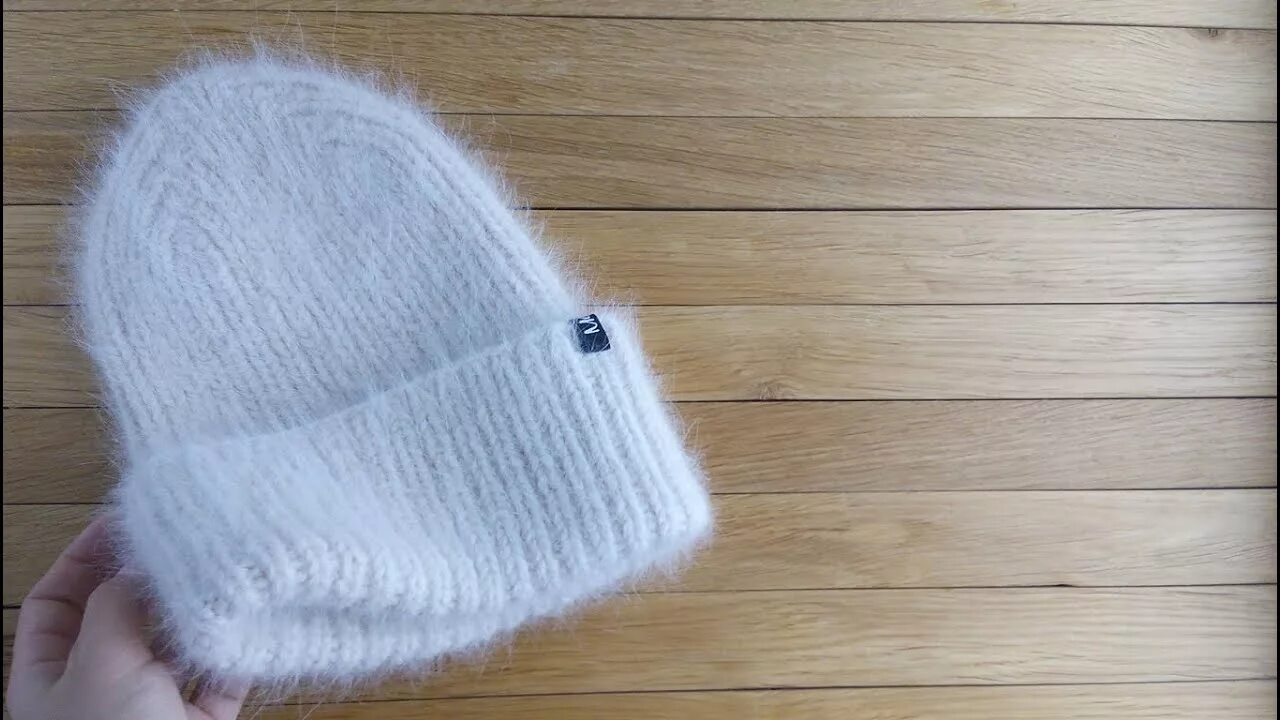 Модная шапка из пуха норки спицами Шапка из норки вязаная спицами