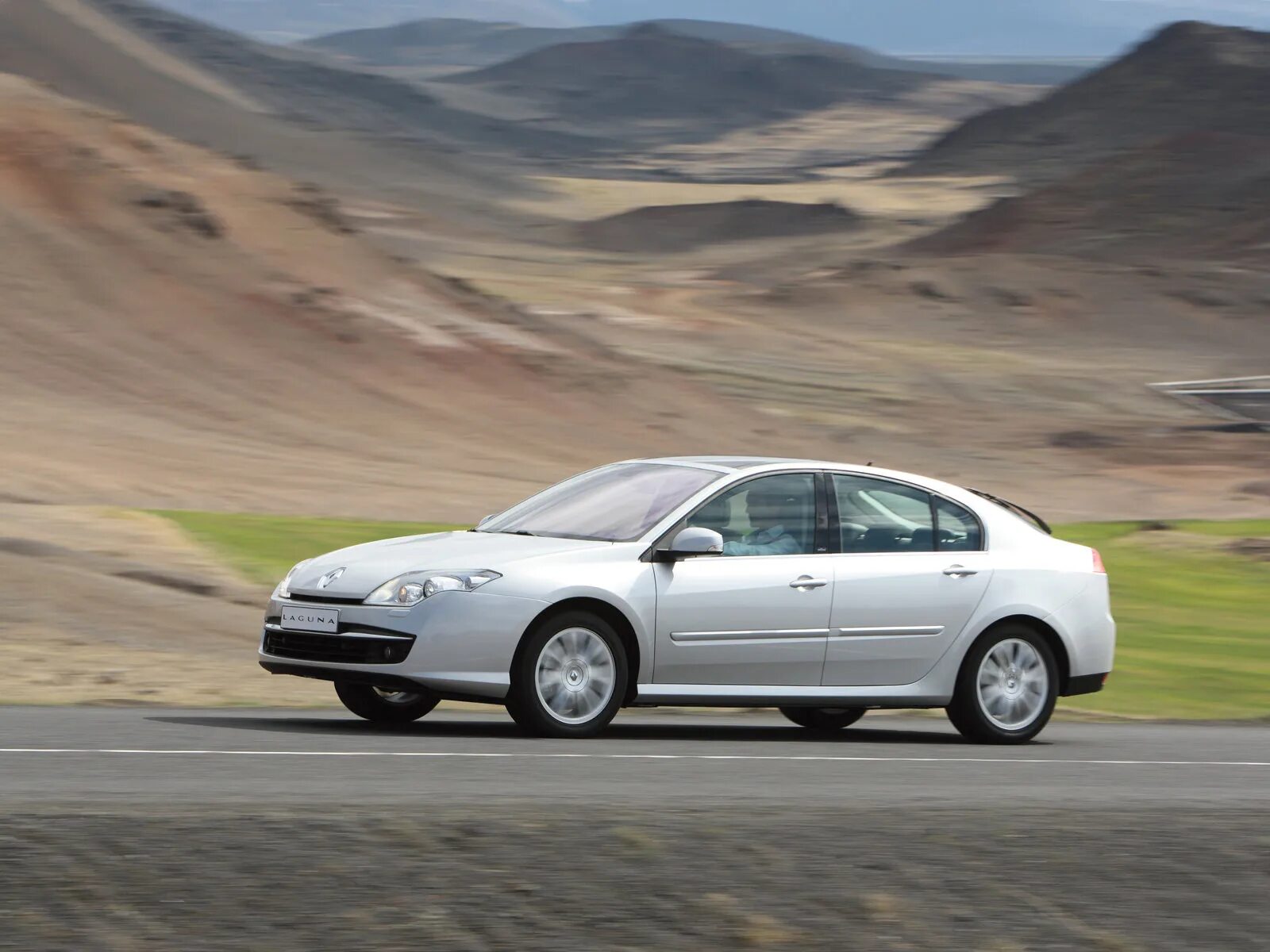 Продажа автомобилей Renault Laguna Estate Цены Renault Laguna Estate Купить Rena