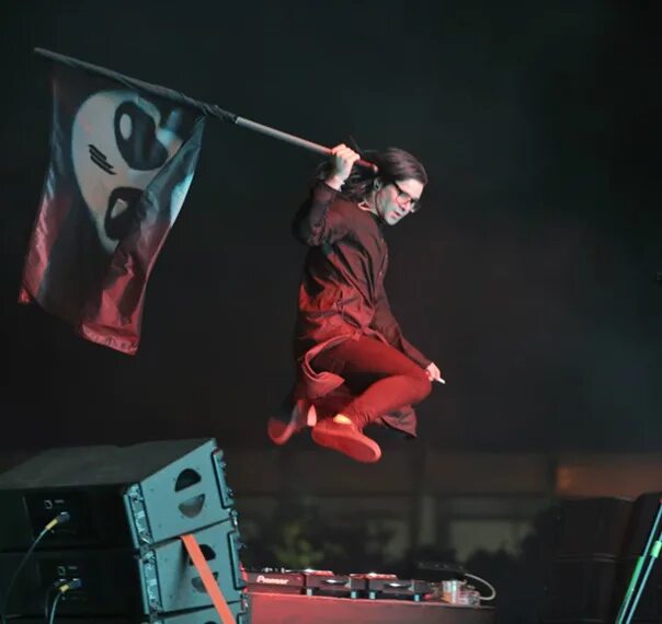 Josh pan dylan brady. Supersonic skrillex. noisia_skrillex_josh_pan_dylan_brady_-_supersonic_vip. &quot;josh pan&quot; &amp;&amp; ( исполнитель  группа  музыка  music  band  artist ) &amp;&amp; (фото  photo).