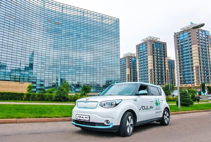 Электромобили в европе. Казахский электромобиль. Электромобиль мем. Электромобили в татарстане. Рынок электрокаров.