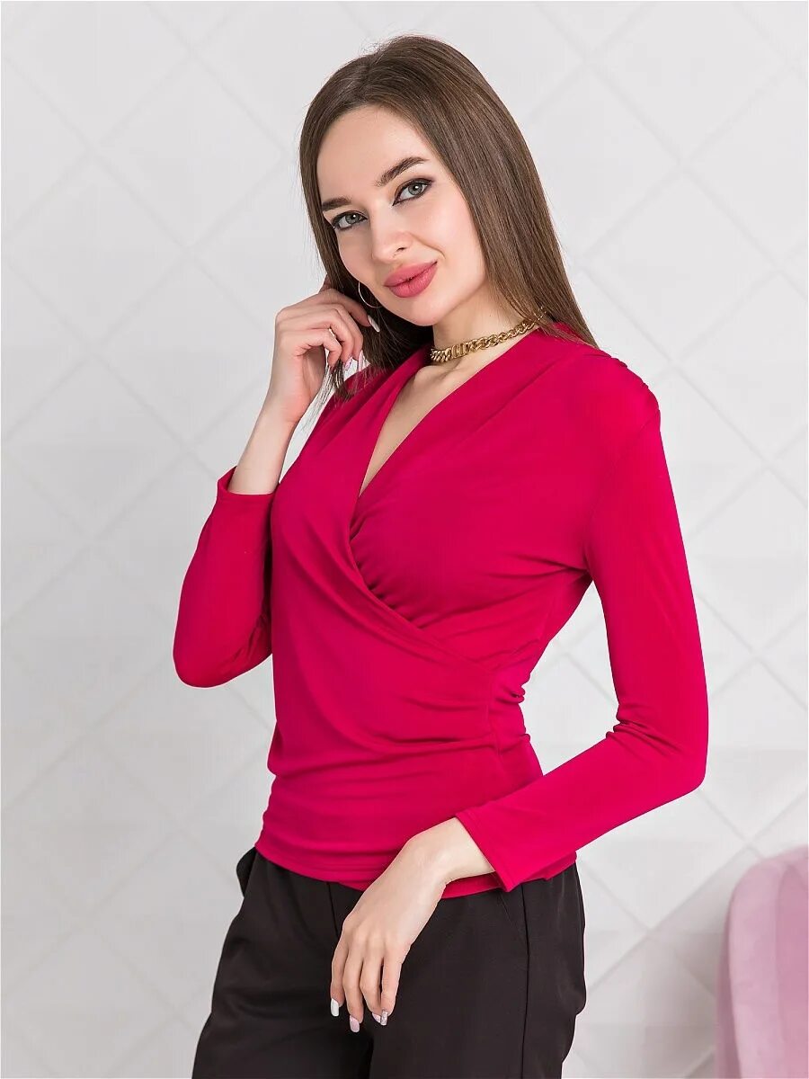 Кофточки женские модные. Желтая голубая кофта. Блузки из трикотажа с запахом. Крутые толстовки для девушек. Мягкая кофта.