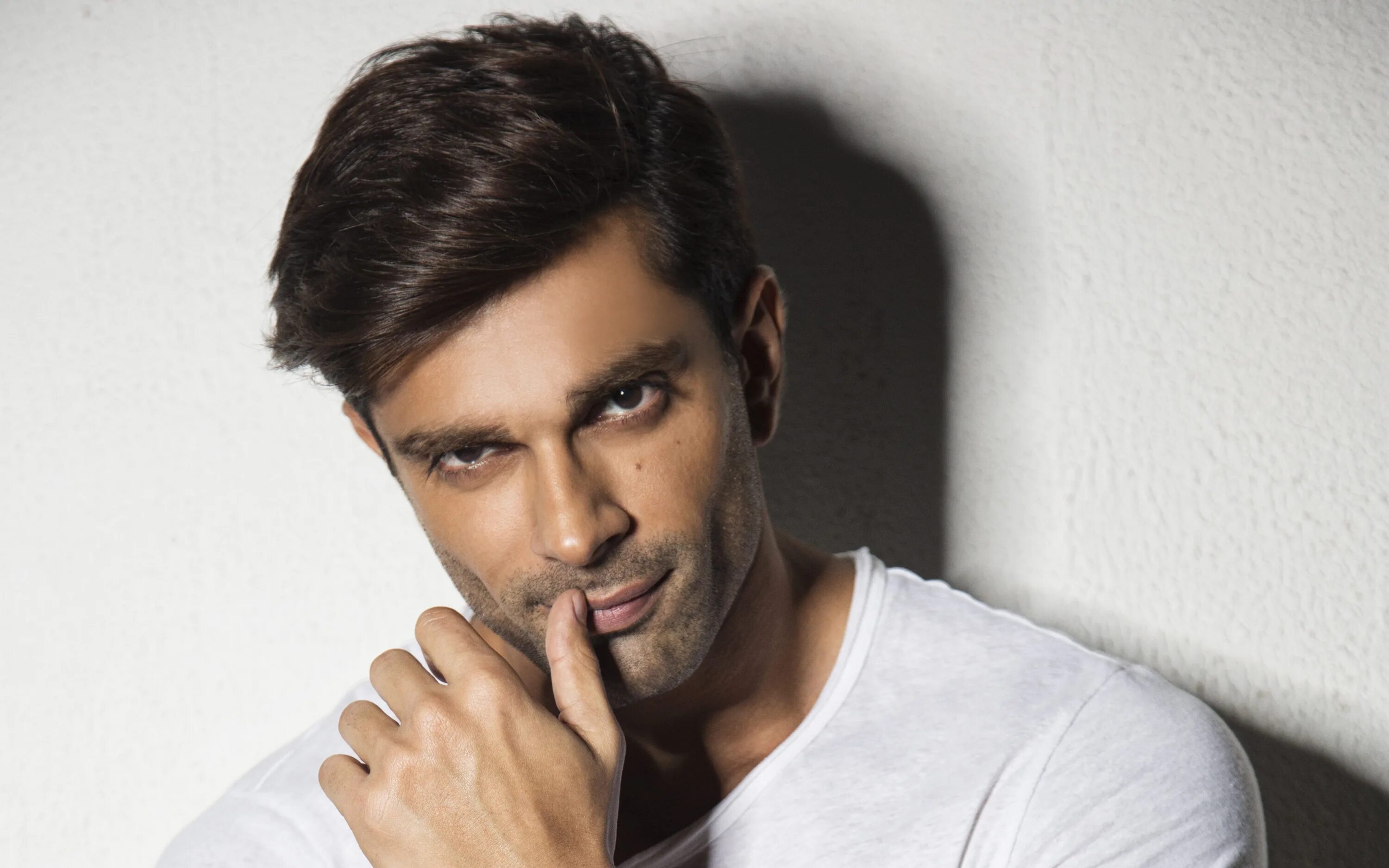 Ранвир сингх бхавнани. Ranbir singh. Indian actors. Бадринат индийский фильм. Ритик рошан.