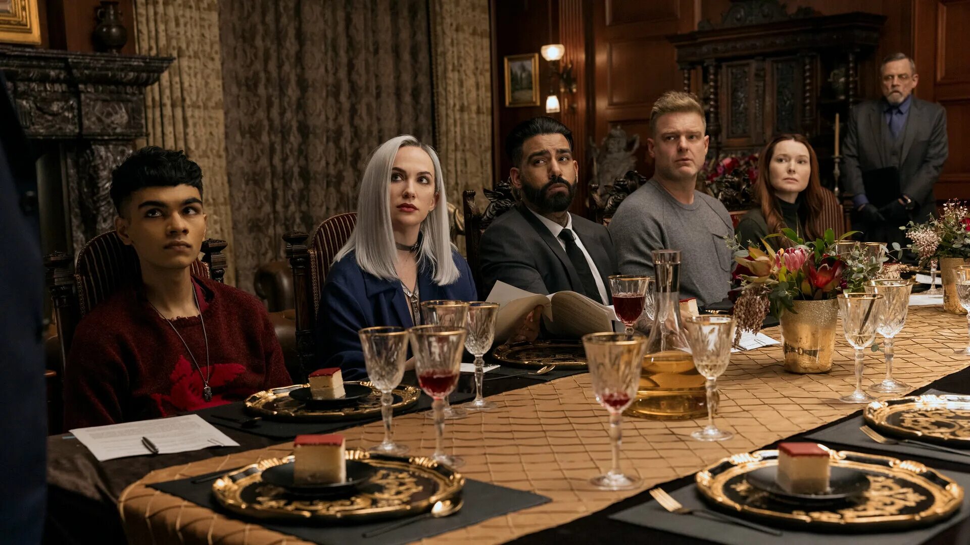 Дом с привидениями фильм 2023. Падение дома ашеров фильм 1960. Дом ашеров фильм 1988. Падение дома ашеров сериал. Падение дома ашеров дата выхода.