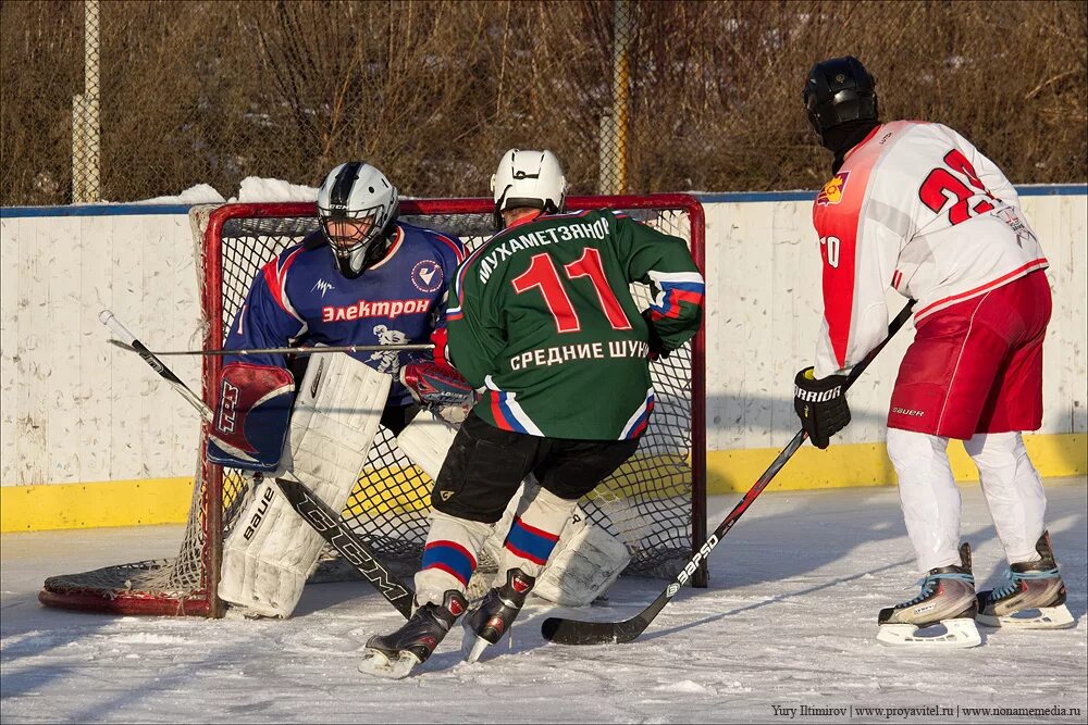 средние шуни вятскополянского района кировской области. фотография вятскополянского стадиона в хорошем качестве. шунские барсы. нижние шуни вятка. средние шуни вятскополянский район.