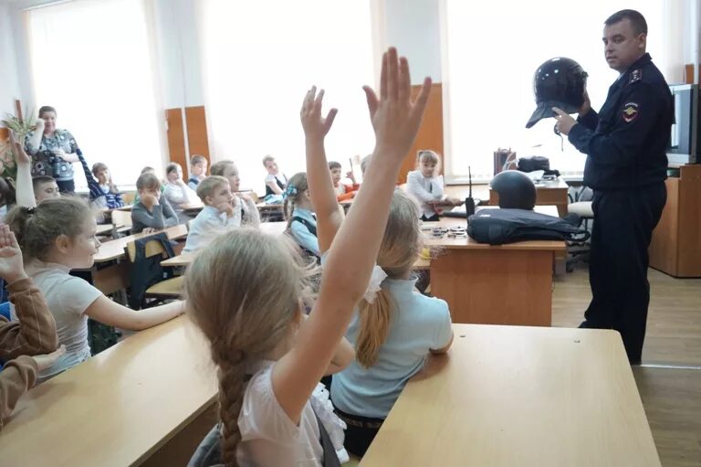 Учителя школы 78 волгоград. Школа 20 волгоград краснооктябрьский район. Школа 91 волгоград краснооктябрьский. Школа 33 город волгоград. Школа 78 волгоград.