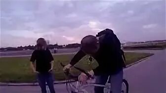 Видео велосипедист на крестовском
