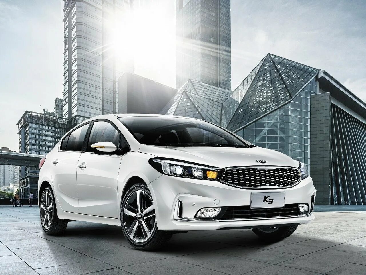 Кия электро. Киа k3 2021. Kia k3 2017. Kia k3 2015. Киа к3 Рестайлинг 2021.