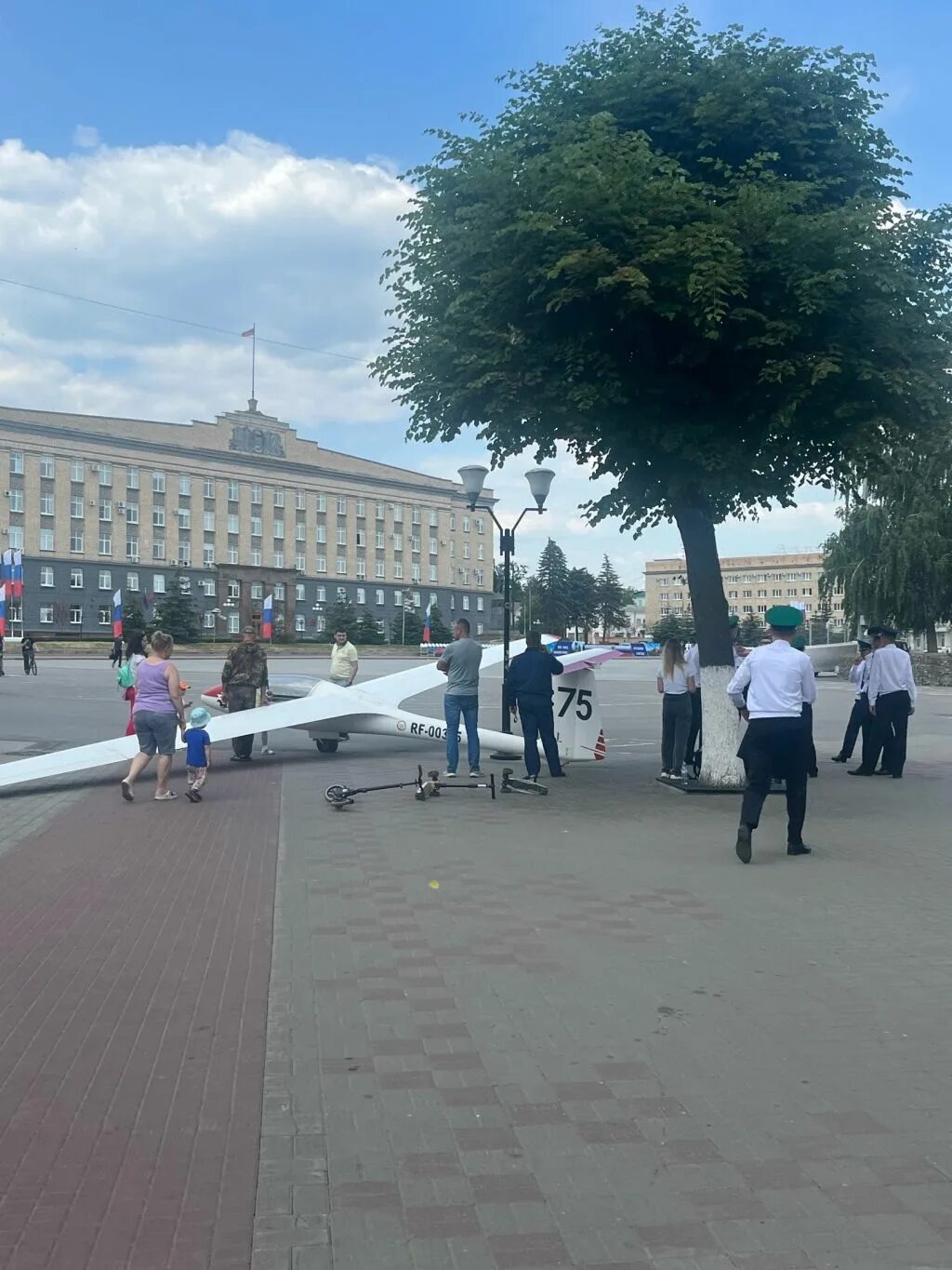 Орел площадь. Площадь Ленина. Площадь Ленина Орел. Сквер Северная площадь. Переехал в орел