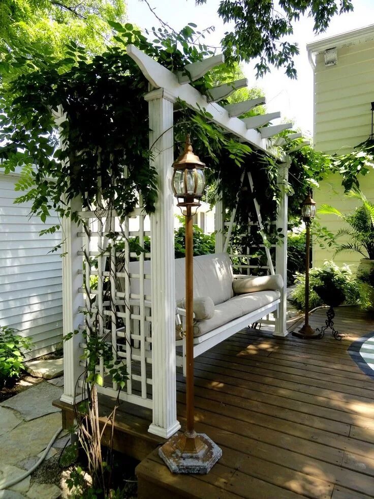 This Landscape Architect Wants Her Clients to Feel Like They’re on Vacation Curv