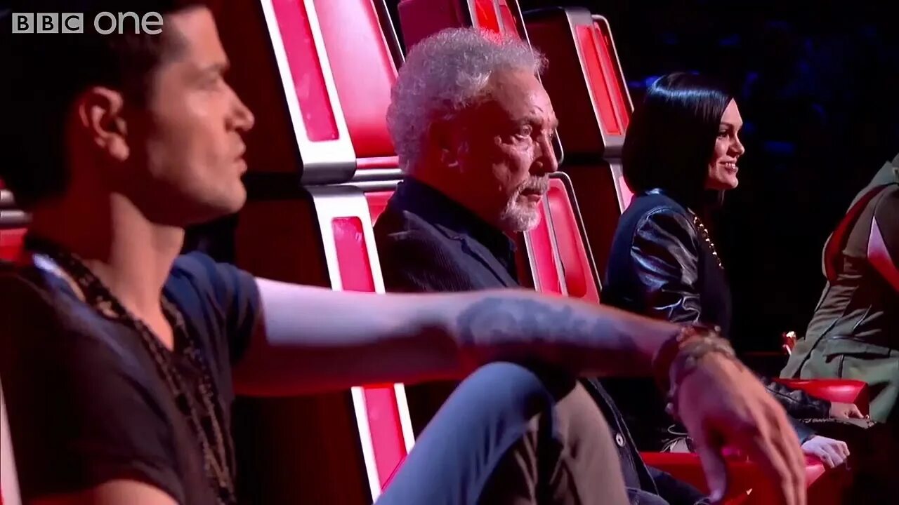 Голос выбор вслепую. Пелагея в проекте голос. Голос жюри состав. Лепс перепел баскова. Голос сша слезы.